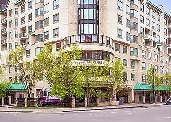 Calgary retirement home Chartwell Eau Claire image 1