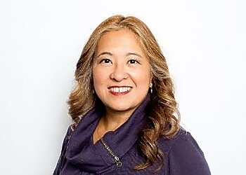 Winnipeg Optométristes Dr. Irene Mestito-Dao, OD - HENDERSON VISION CENTRE