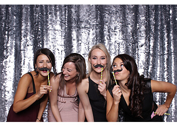 Calgary Entreprises De Photomaton Flash Co. Photo Booth Rental