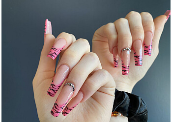 Calgary
Salons De Manucure
MetroPolish17 Nail Lounge image 1