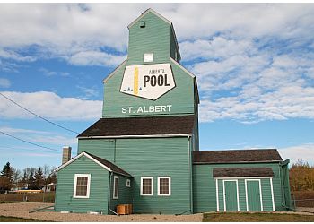 St Albert
Repères
St. Albert’s Historic River Lots + Grain Elevators image 1